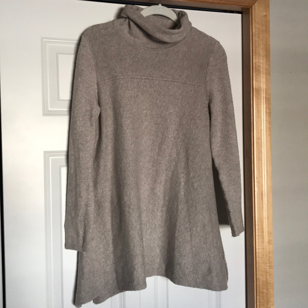Long Tan Sweater